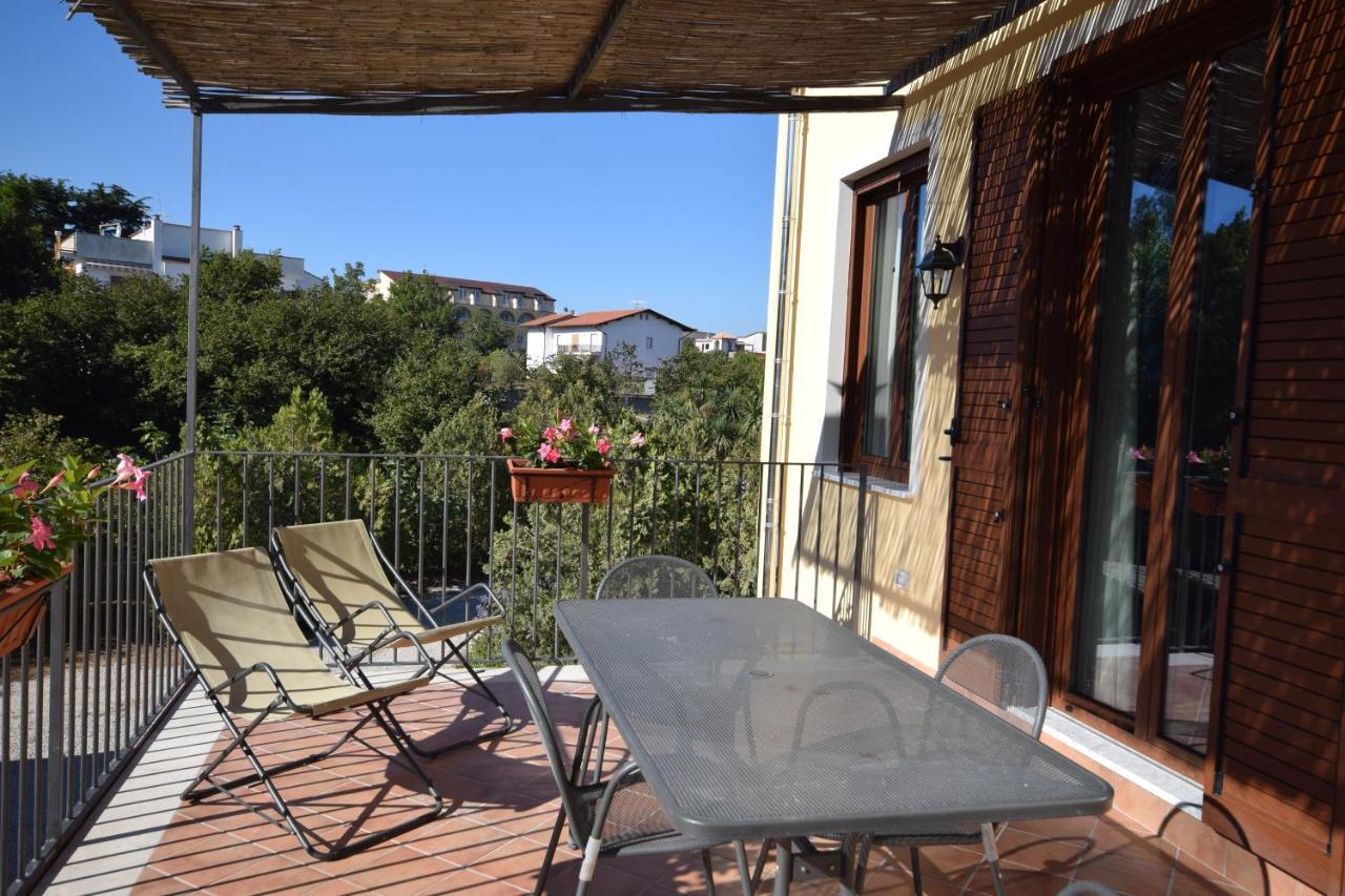 Fondo Santa Lucia Apartment Sant'Agata sui due Golfi Room photo